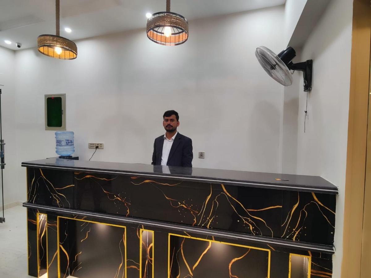 Hotel White Season Gulberg Лахор Екстер'єр фото
