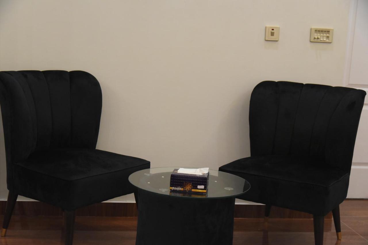 Hotel White Season Gulberg Лахор Екстер'єр фото