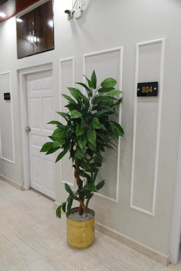 Hotel White Season Gulberg Лахор Екстер'єр фото