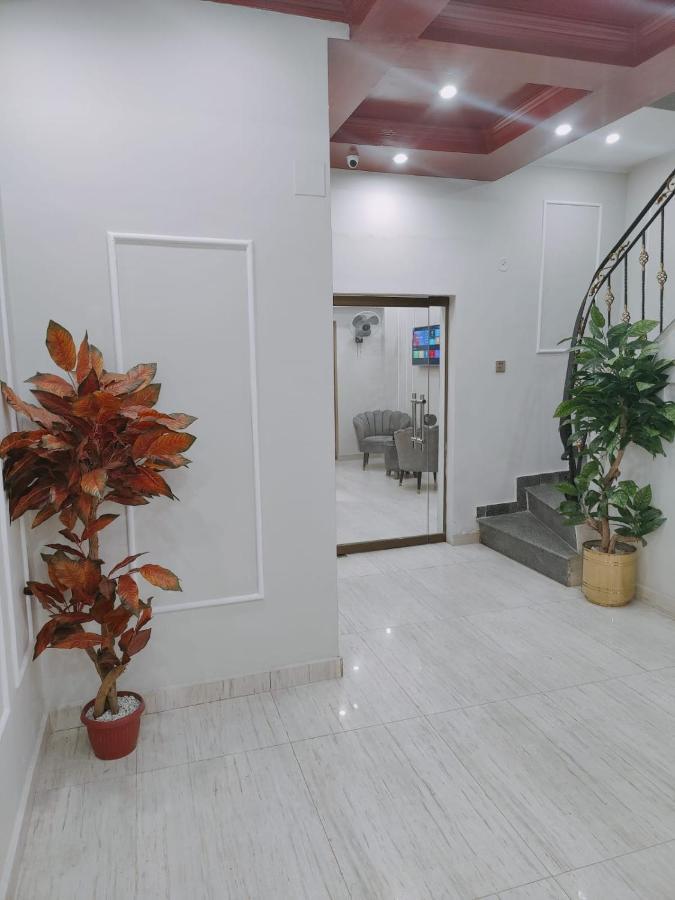 Hotel White Season Gulberg Лахор Екстер'єр фото