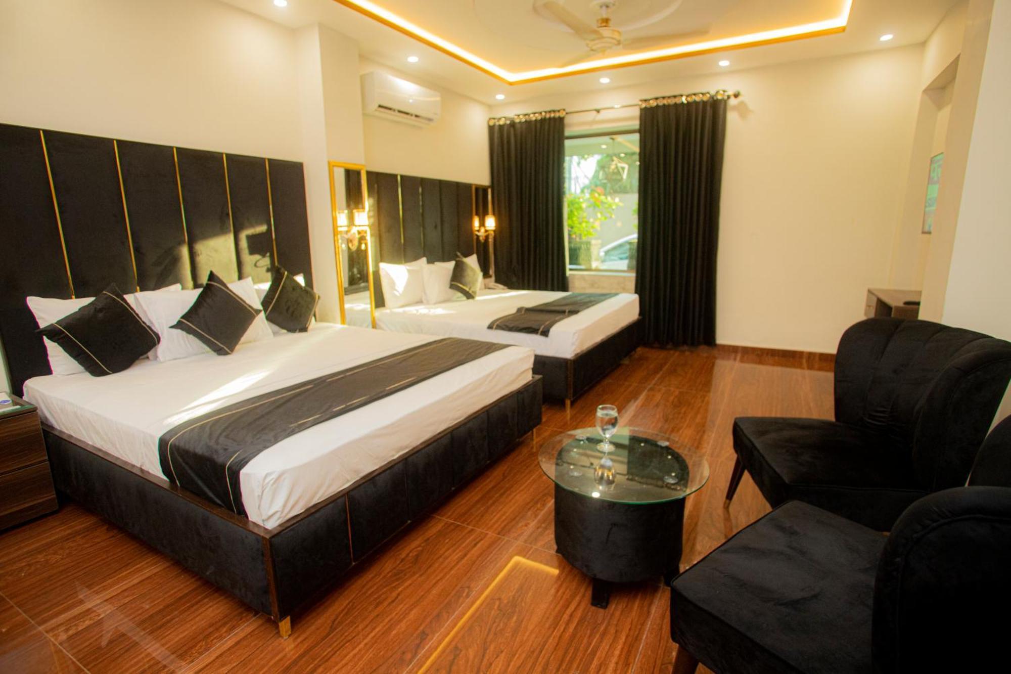 Hotel White Season Gulberg Лахор Екстер'єр фото