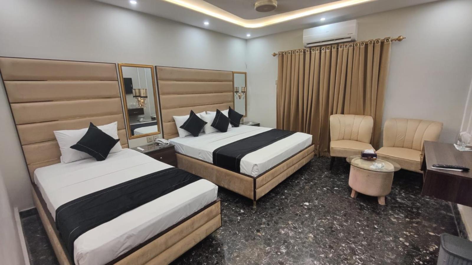 Hotel White Season Gulberg Лахор Екстер'єр фото