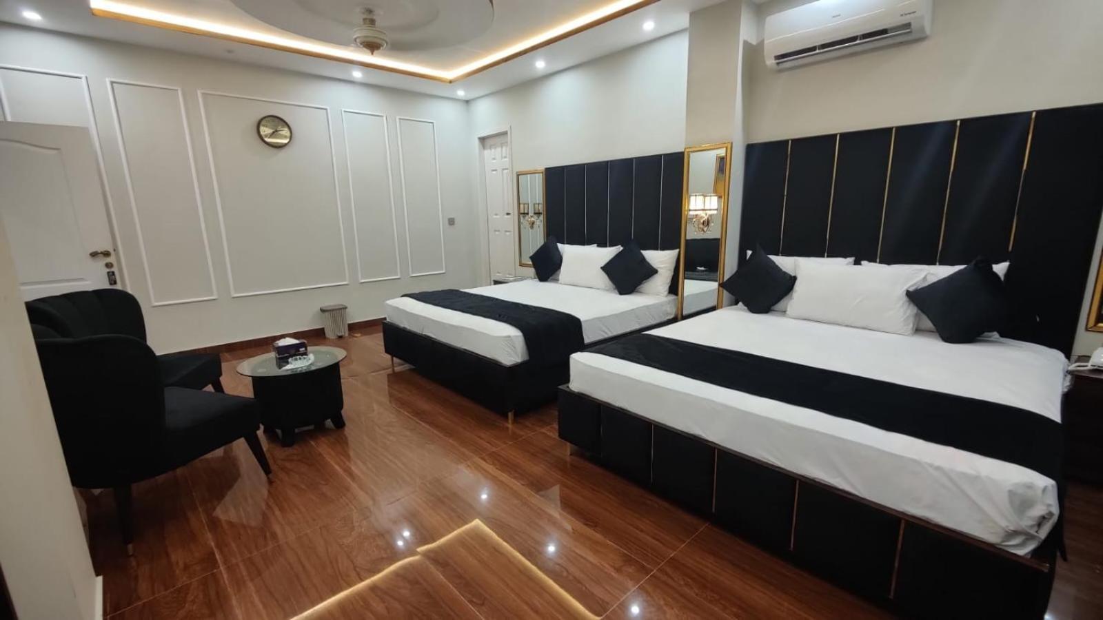 Hotel White Season Gulberg Лахор Екстер'єр фото